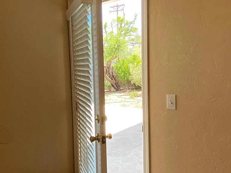 3041 E Loretta Dr — Photo 61