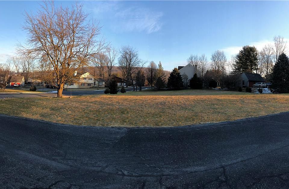 2nd image of Highland Drive Lower Saucon Twp