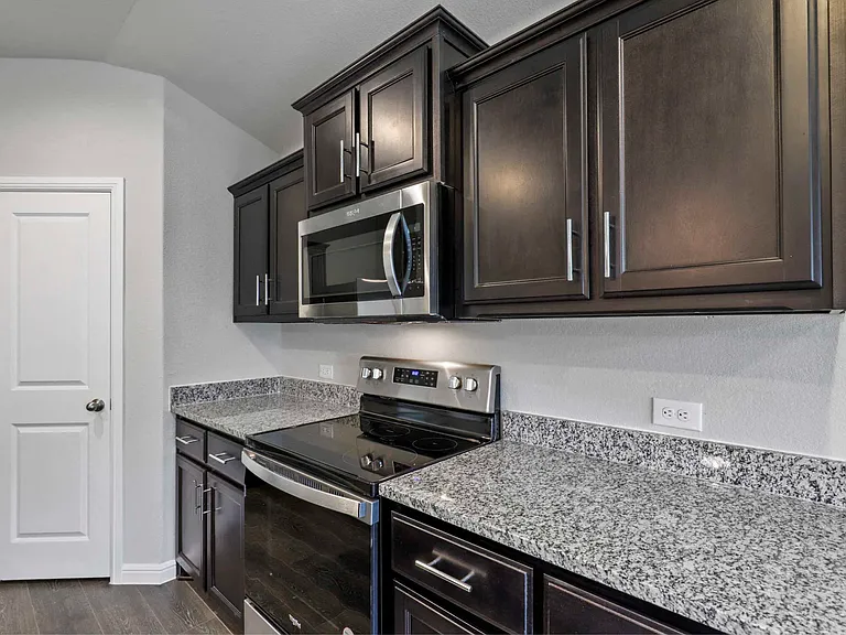 226 Seclusion Dr — Photo 14