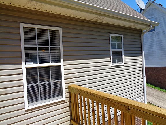 5th image of 266 Audrea Ln