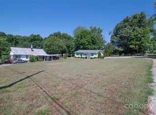101 Rockett St, Morganton, NC 28655