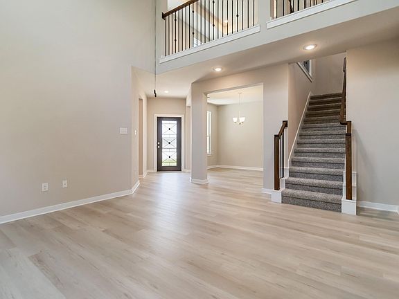 15087 Homing Meadow - Roosevelt - Living Room