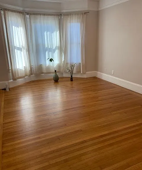 146 Ashton Ave — Photo 4