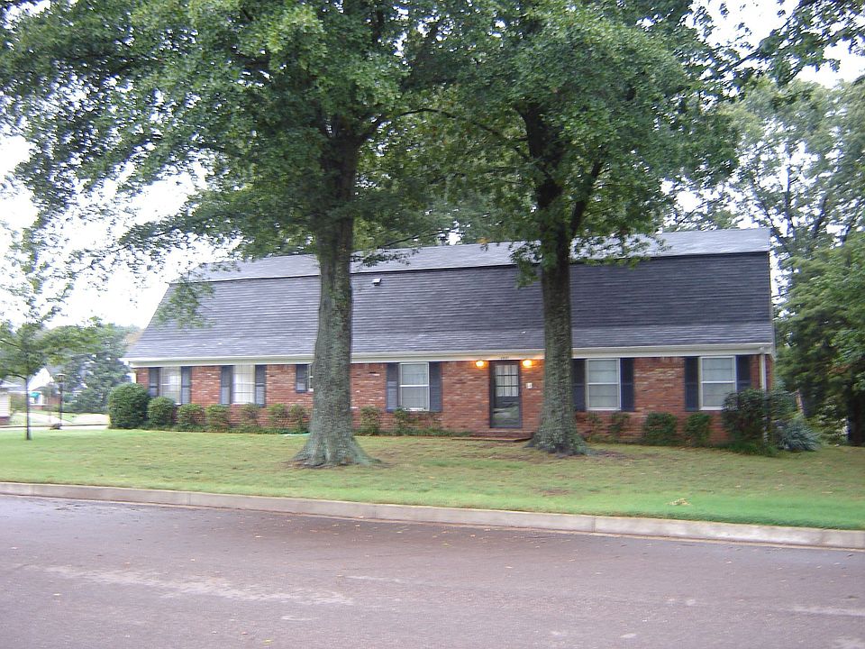 1807 E. Bryn Mawr Circle, Germantown, TN  38138