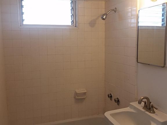 4th image of 55 Walker Ave APT 203