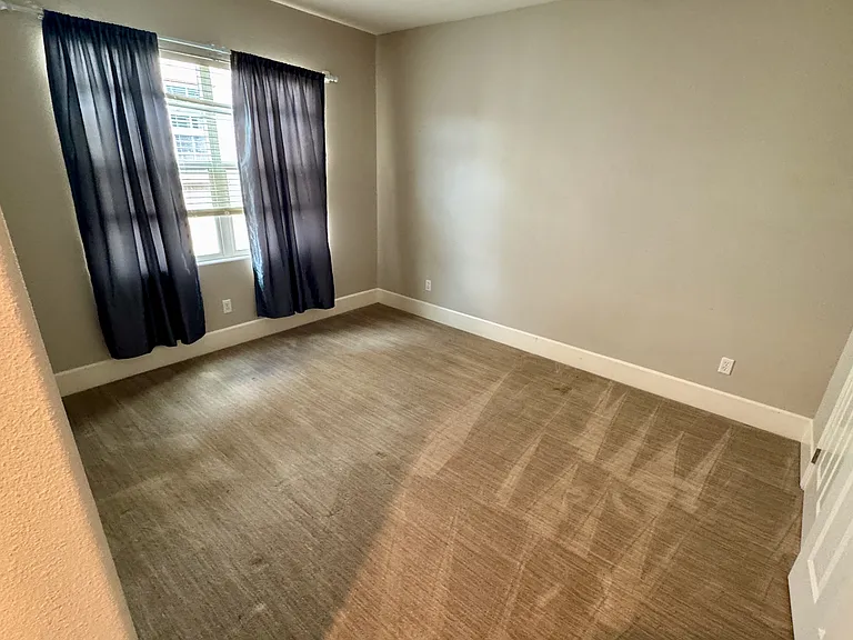 Upstairs Bedroom 1
