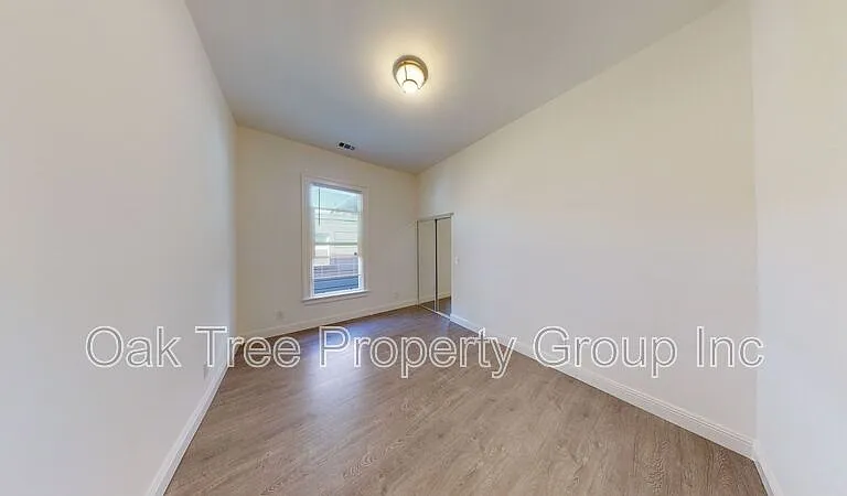 2317 Martin Luther King Jr Way — Photo 6