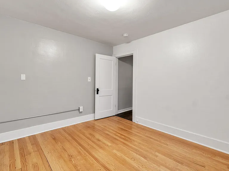 1046 Courtney St NW #2 — Photo 12