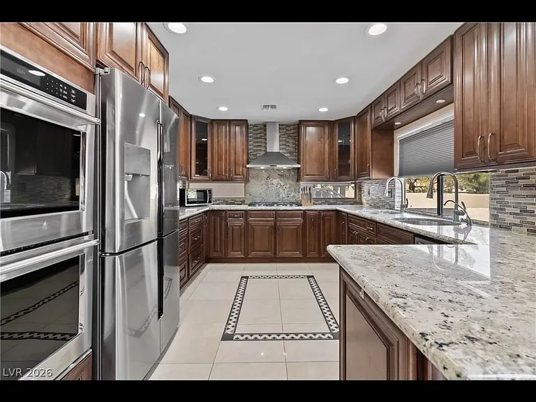 8228 Ocean Terrace Way — Photo 3