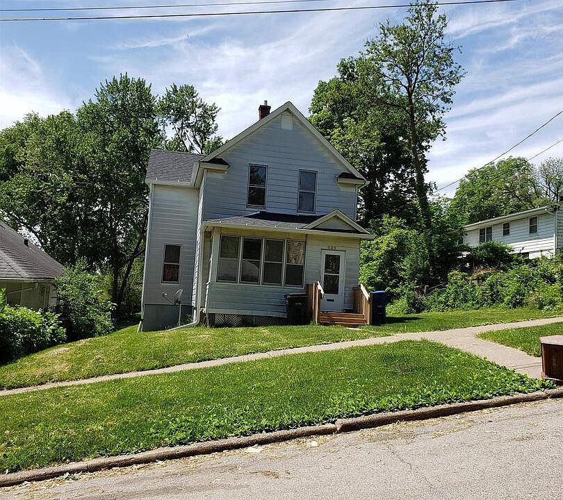 1st image of 922 Washington St