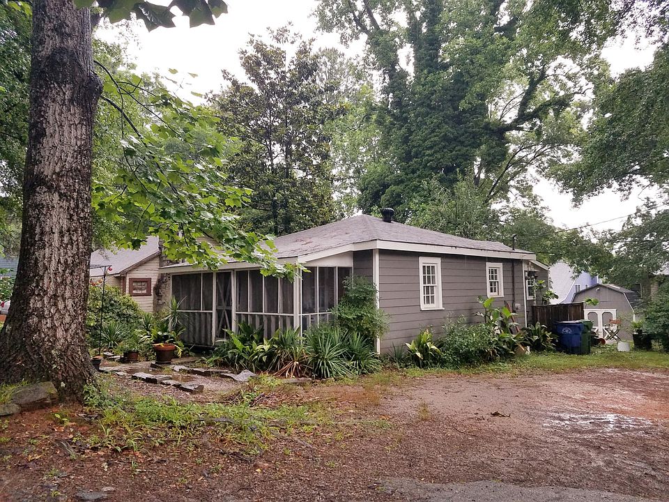 2nd image of 1082 Edie Ave SE