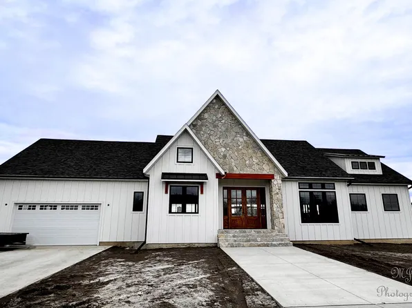 2603 Water View Dr, Aberdeen City, SD 57401