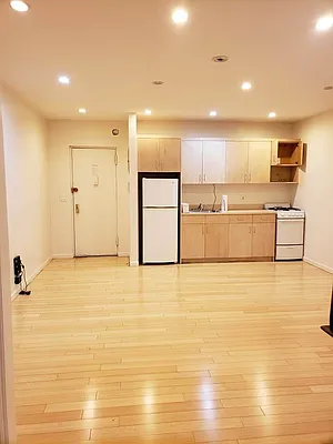 Rented by Level Group | media 15