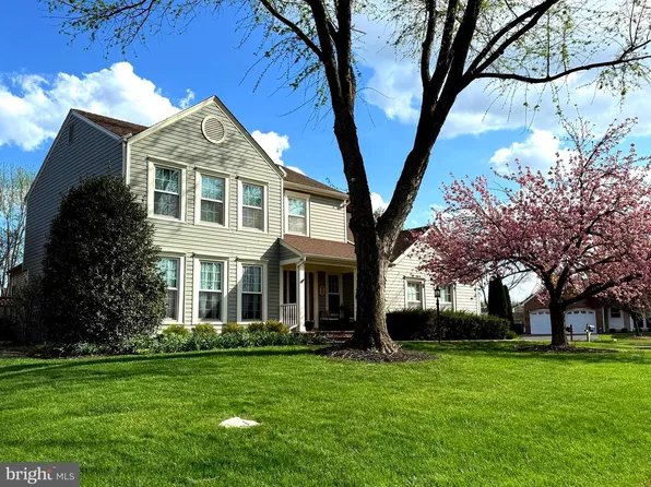 13392 Point Rider Ln, Herndon, VA 20171