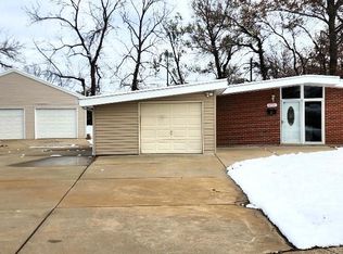 6626 Pepperidge Dr, Saint Louis, MO 63134