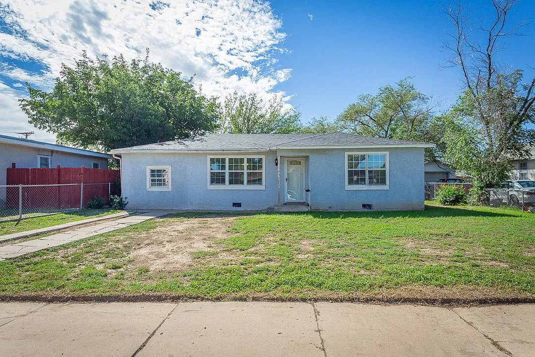 1602 W Tilden St — Photo 1