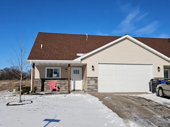 1257 W 9th St, New Richmond, WI 54017