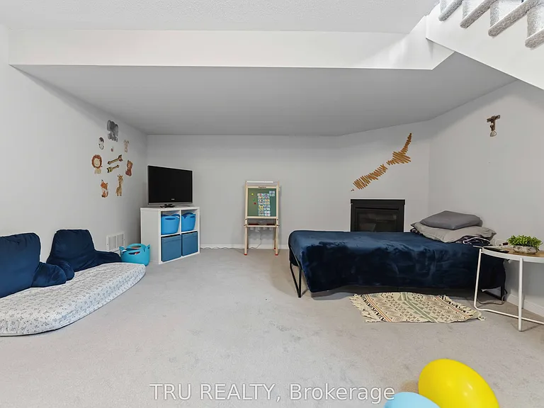 205 Losino Cres — Photo 24