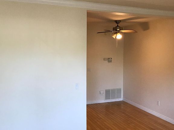 4th image of 3615 Ash St Unit 3