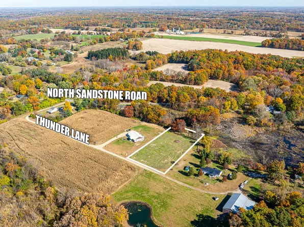 Thunder Ln, Jackson, MI 49201
