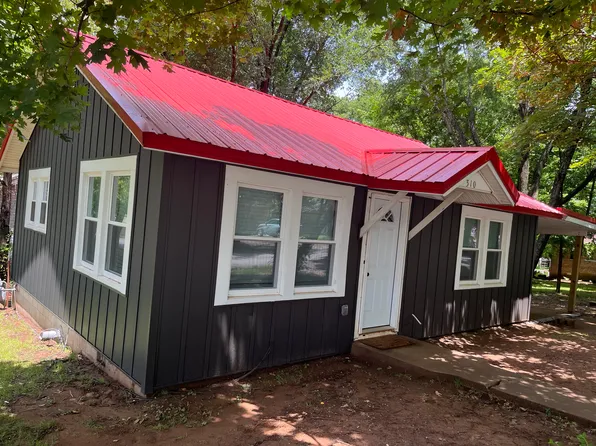 310 Drake Ave, Huntsville, AR 72740