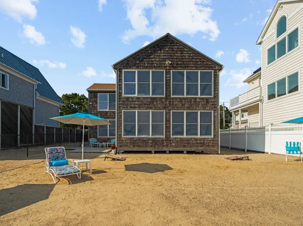 165 Shore Road, Clinton, CT 06413