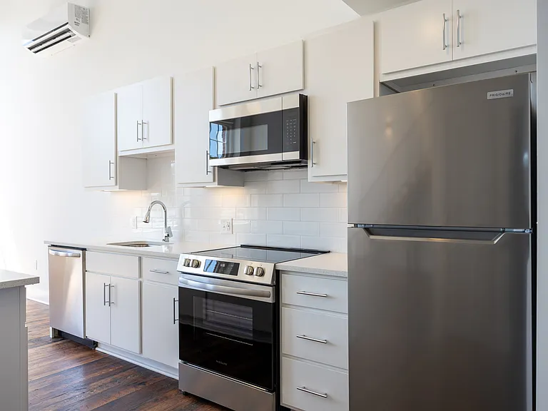 Overton Lofts — Photo 90