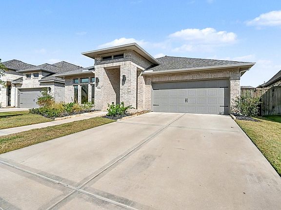 3rd image of 12310 Grassy Bend Dr