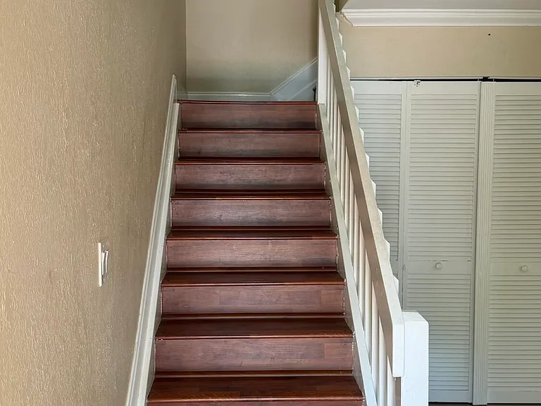 1114 NW 79th Dr — Photo 3