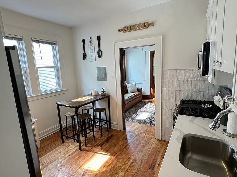 130 N Spring St #1R — Photo 12