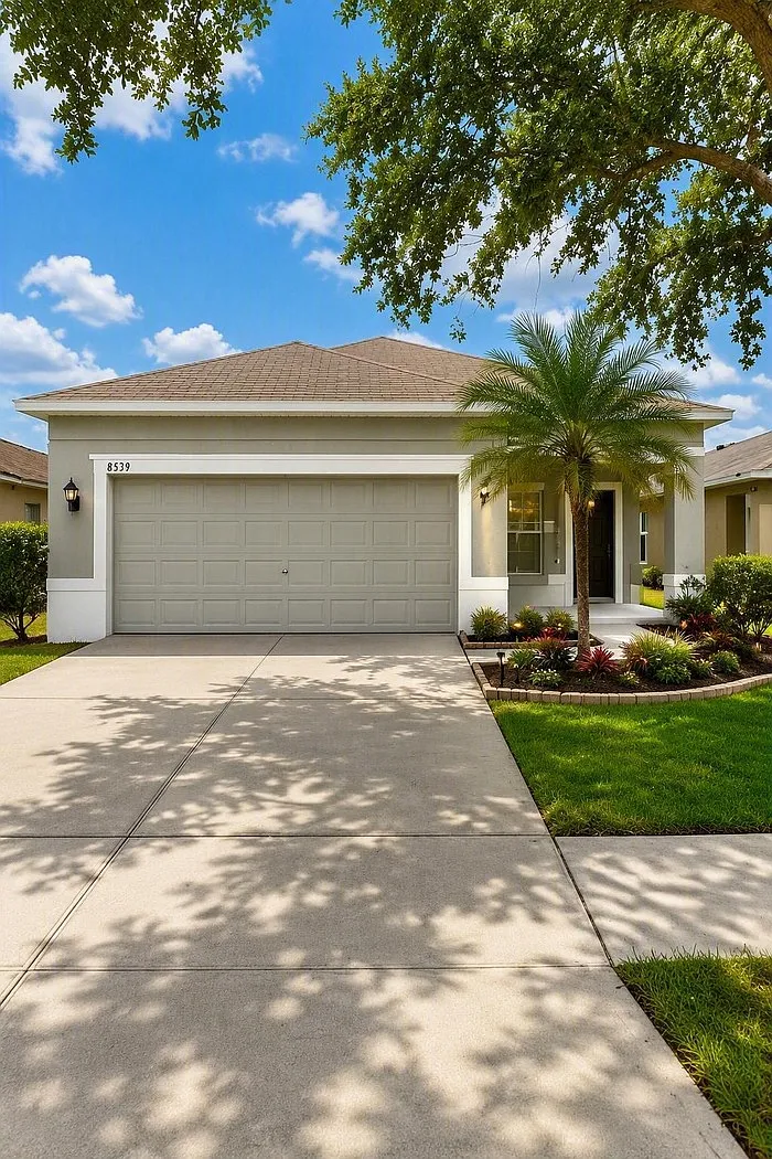 3 bed, 2.0 bath, 1592 sqft, $1,995 — Photo 1