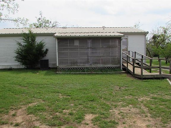 3rd image of 5509 Comanche Dr