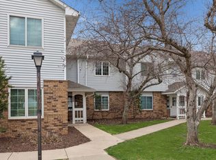 3566 Blue Jay Way APT 205, Eagan, MN 55123