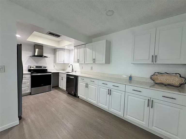 5368 Royal Palm Ave #5368 — Photo 4