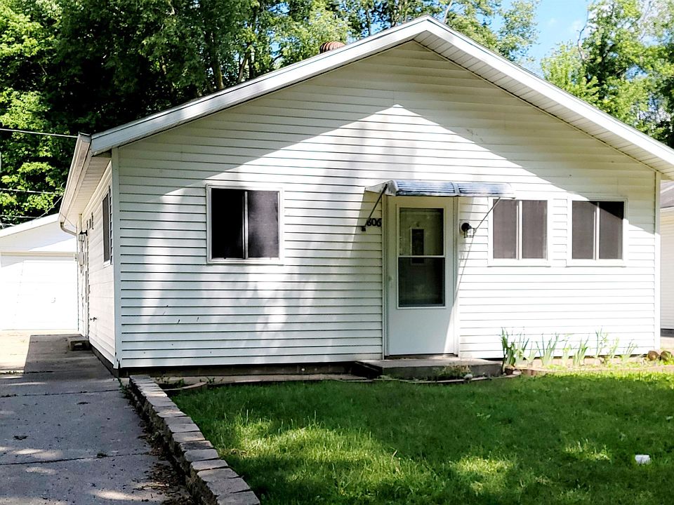 1st image of 806 S College St