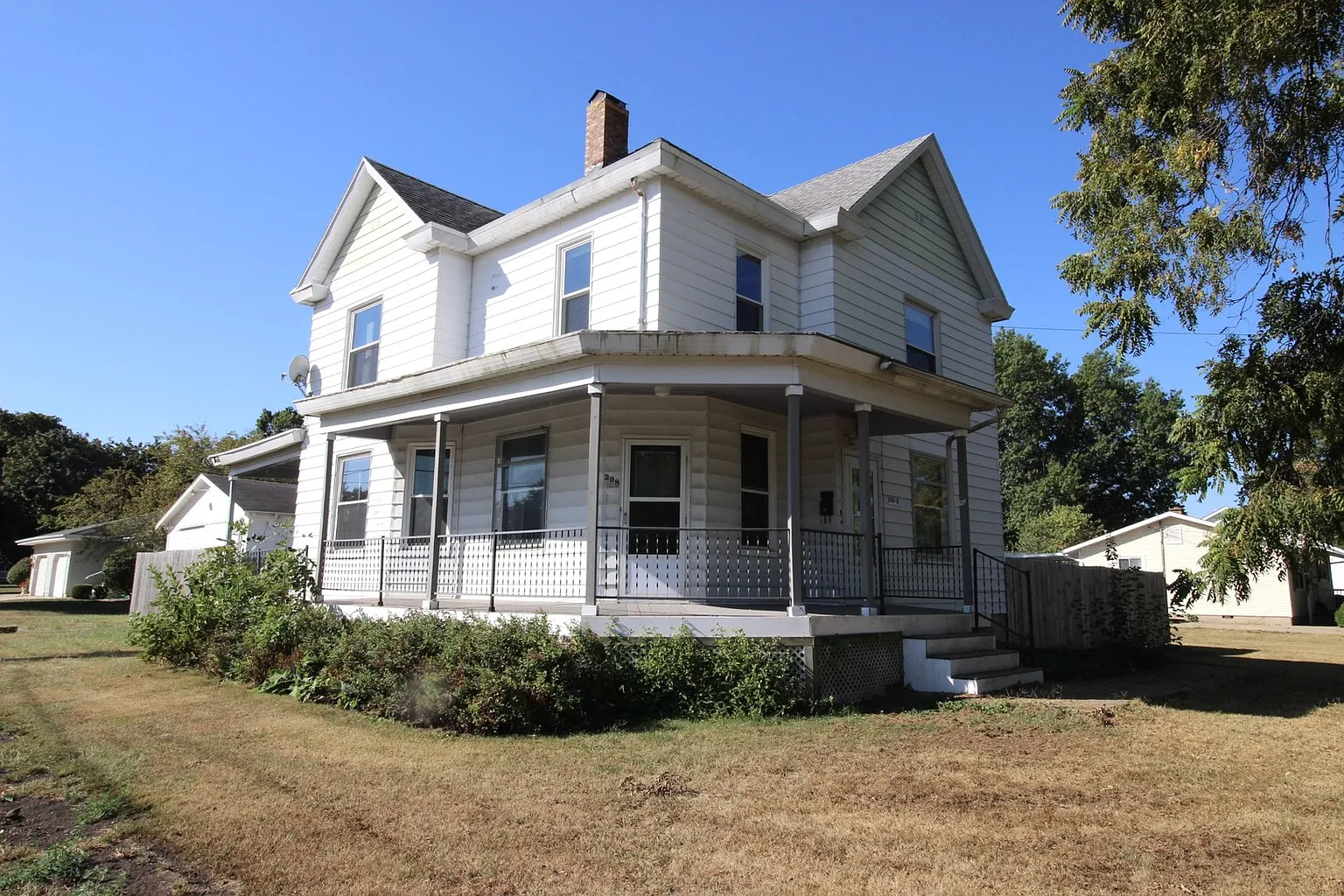 298 N Adams St photo 1