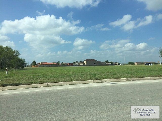 1st image of L25-B16 Rustic Manor Dr