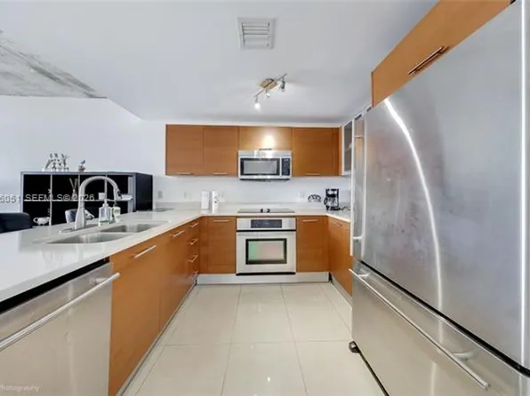 3250 NE 1st Ave, Miami, FL