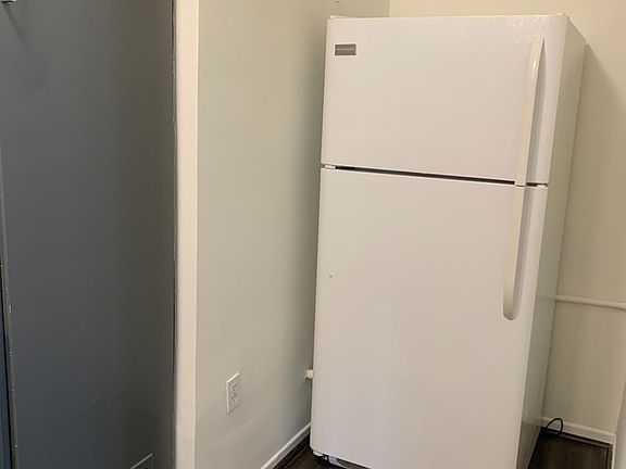 5th image of 3538 Garden Ave APT 3