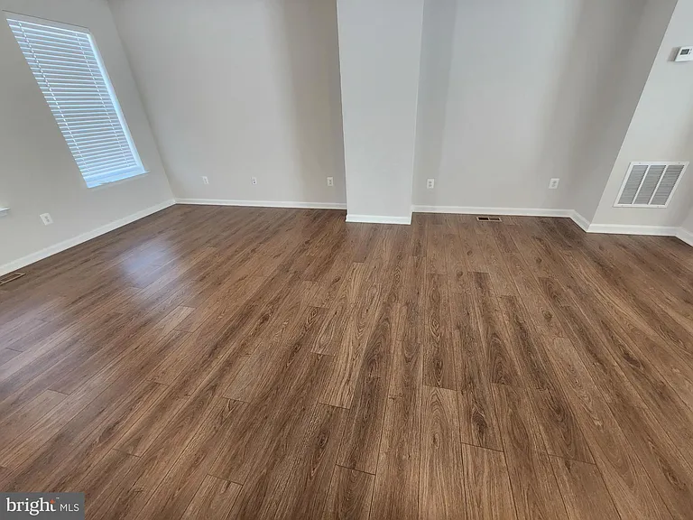 12 Stafford Pl — Photo 8