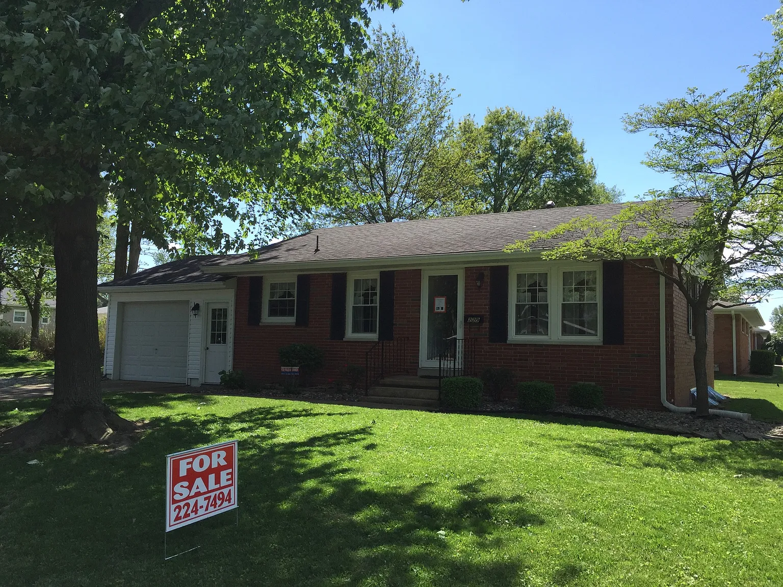 229 N Monroe St photo 1