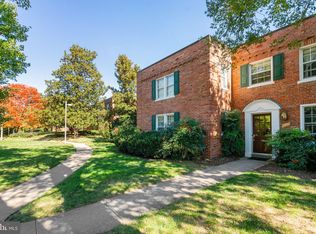 1721 Queens Ln #1-107, Arlington, VA 22201