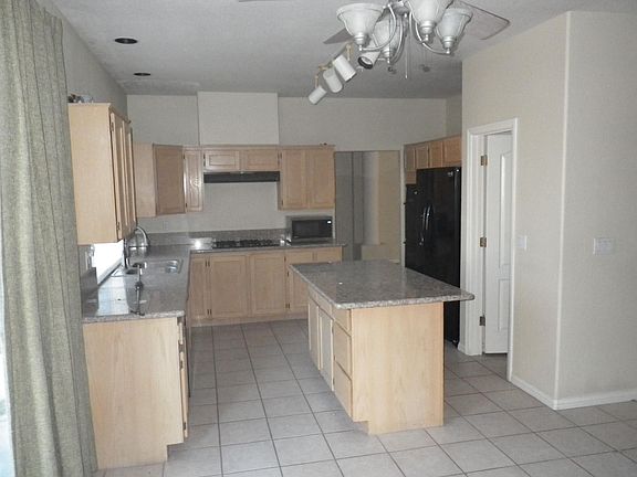 4th image of 1428 Sun Copper Dr