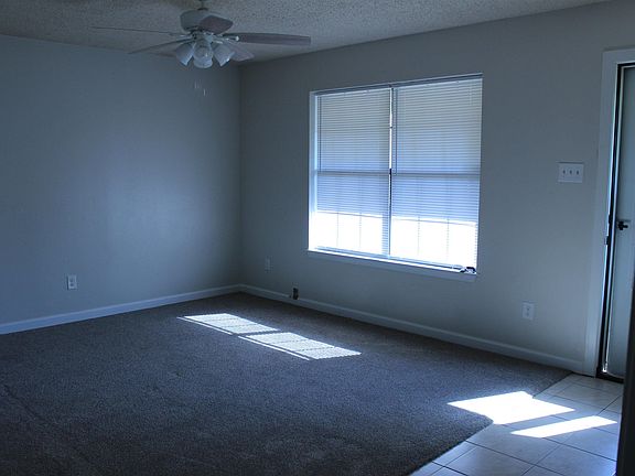 2nd image of 411 Richardson St