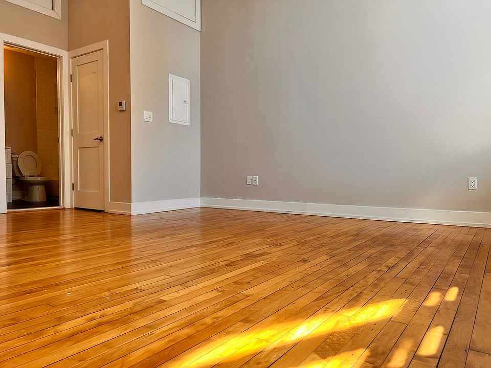 2nd image of 4627 E Thompson St #1