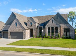 1603 Pinecrest Dr, Claremore, OK 74017