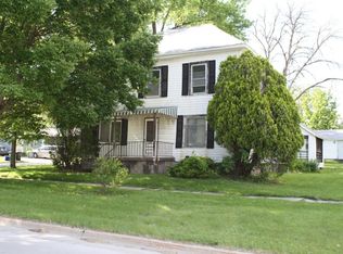 201 E 5th St, Wilton, IA 52778