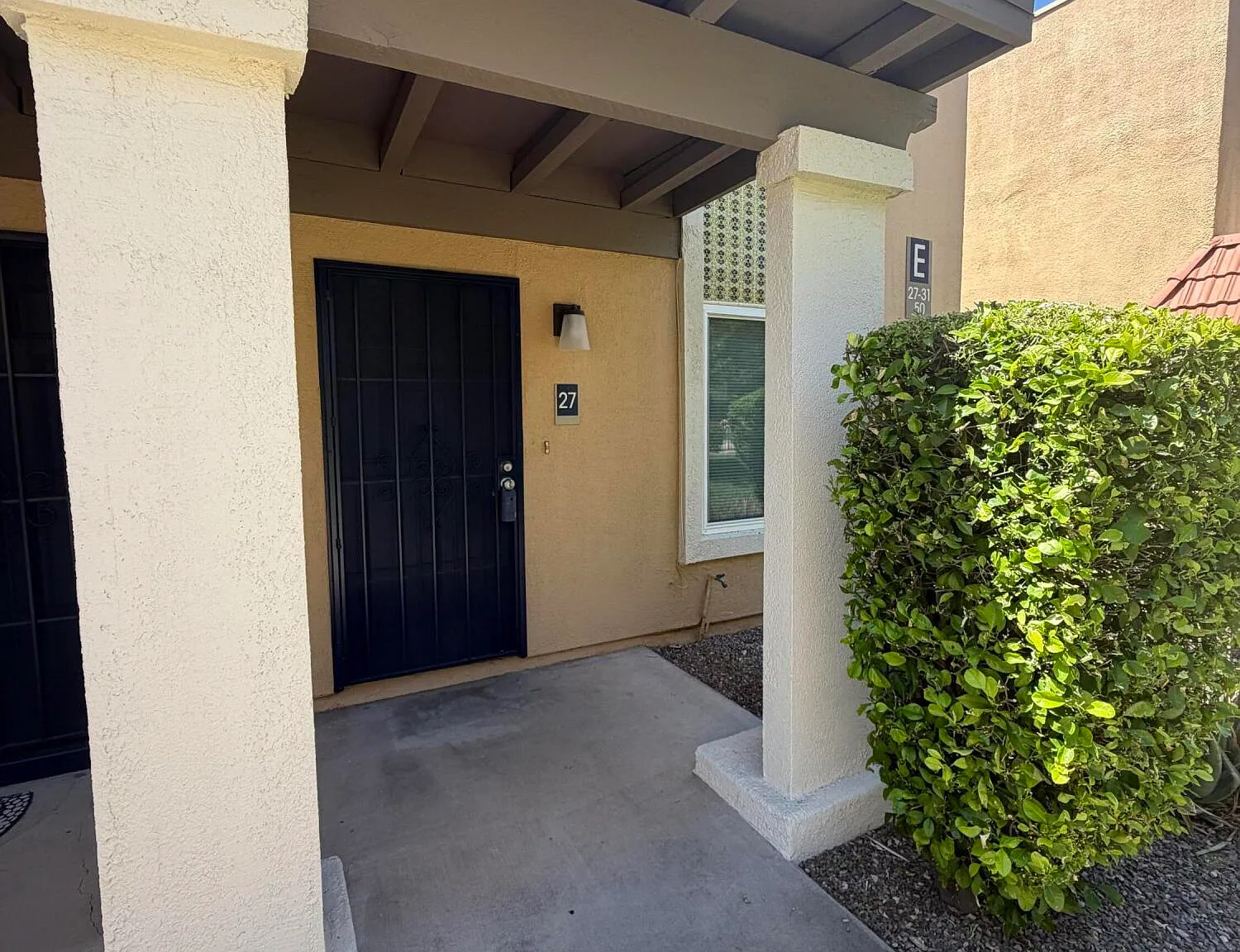 2 bed, 1.5 bath, 981 sqft, $2,300 — Photo 3
