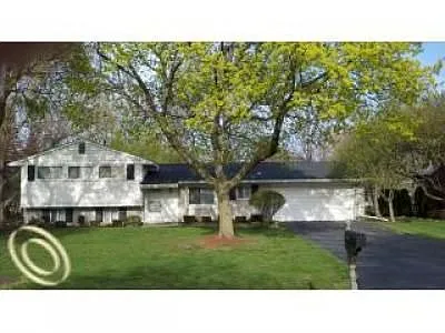 32305 Chesterbrook St photo 1