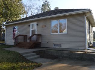 604 1st St, Ludington, MI 49431